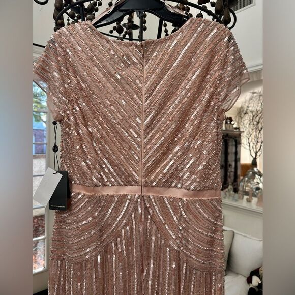 Adrianna Papell Women's Long Beaded V-Neck Dress With Cap Sleeves and Waistband - Picture 9 of 9